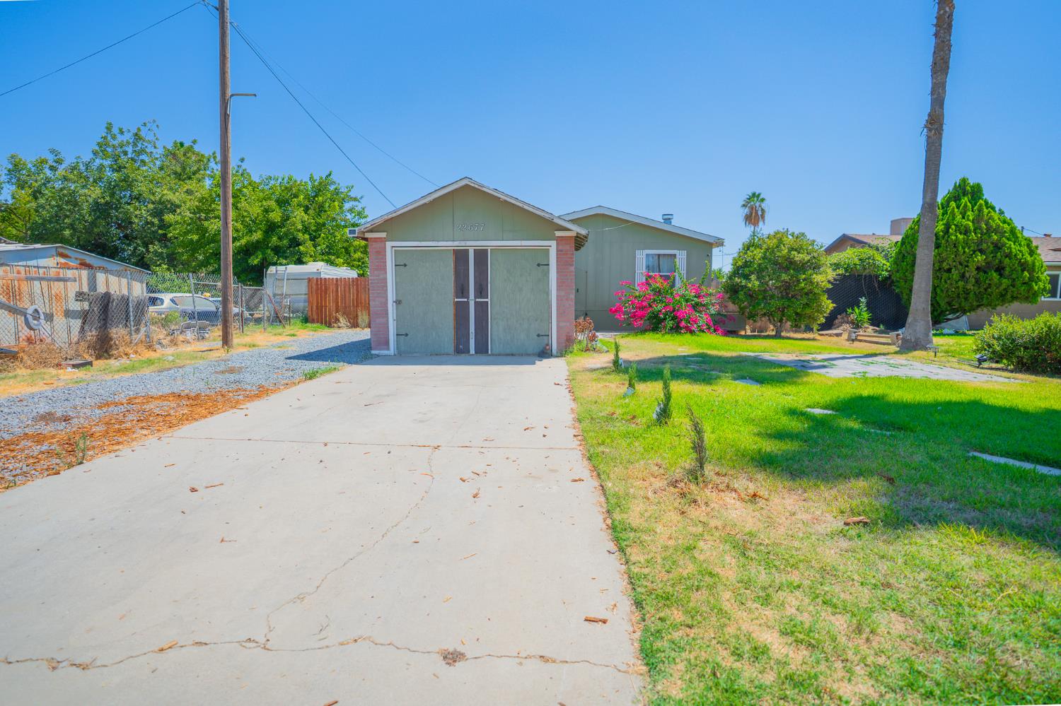 Chowchilla, California 93610, United States, 4 Bedrooms Bedrooms, ,2 BathroomsBathrooms,Residential,Active,187670