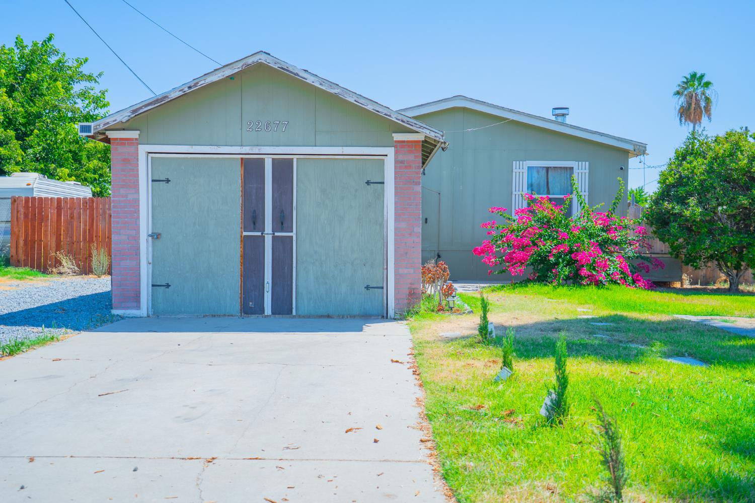 Chowchilla, California 93610, United States, 4 Bedrooms Bedrooms, ,2 BathroomsBathrooms,Residential,Active,187670