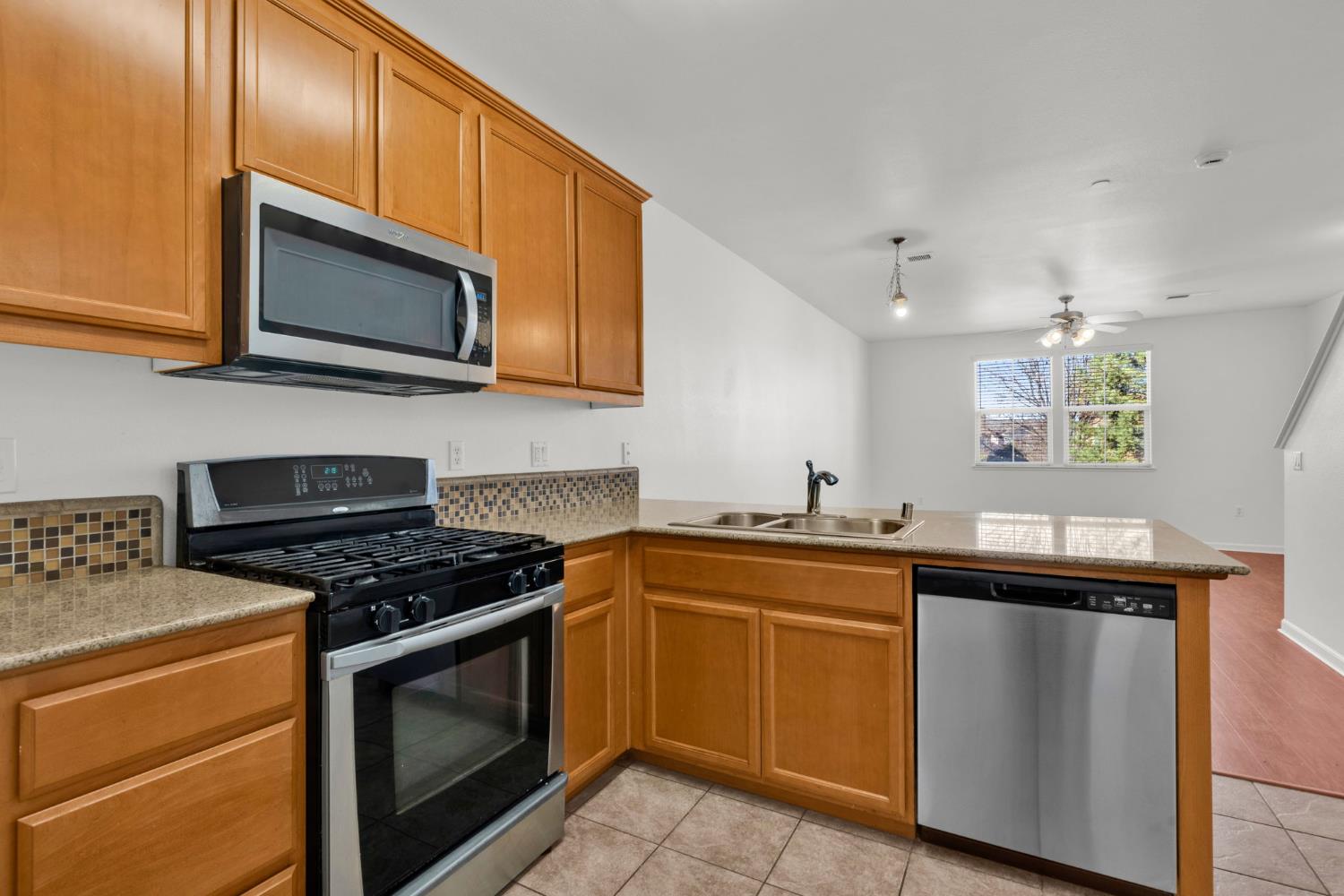 50 Regency Park Circle 14103