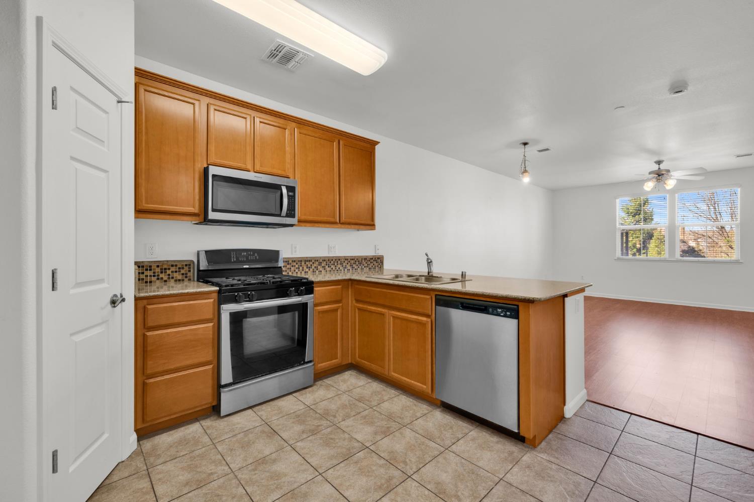 50 Regency Park Circle 14103