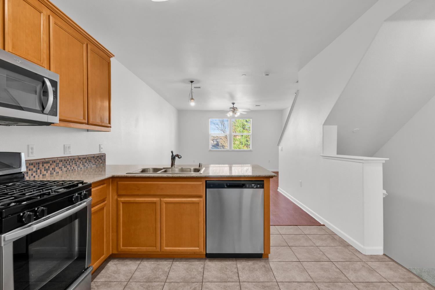 50 Regency Park Circle 14103