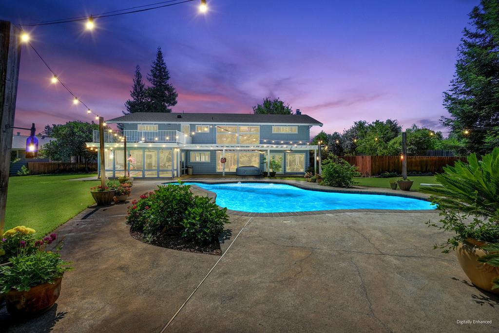 801 Sherwood Drive