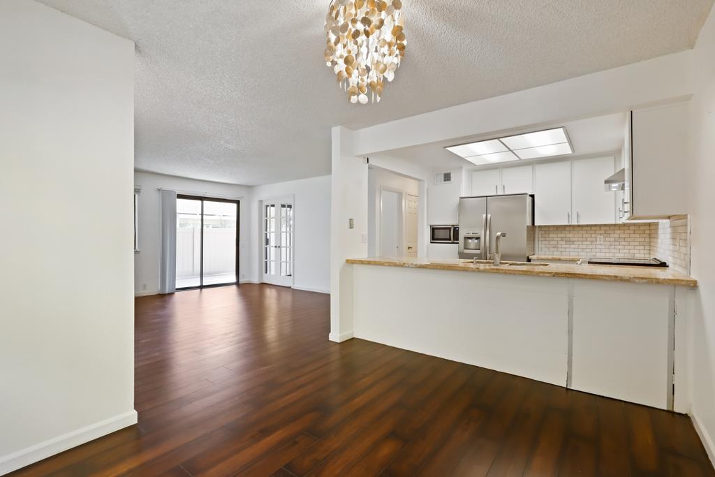 2280 Hurley Way 51