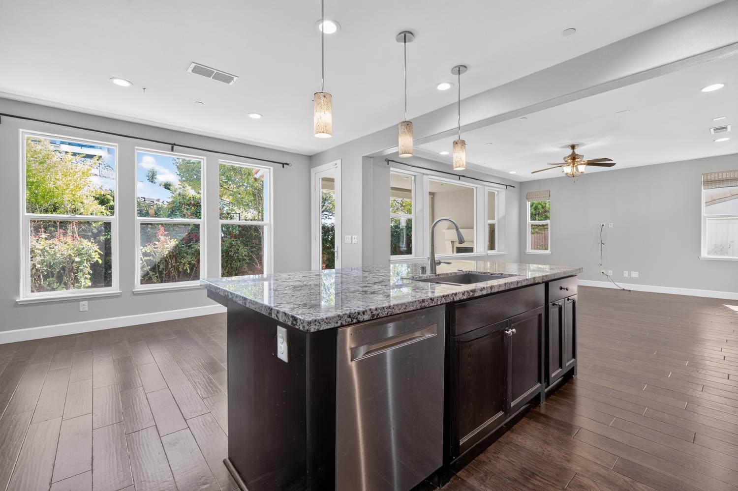 7256 Santorini Way