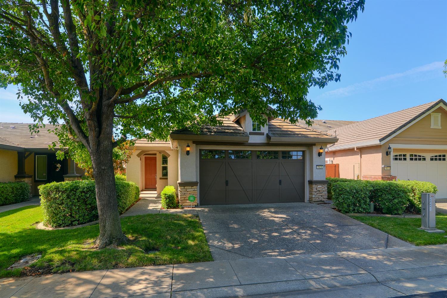 7828 Barnsley Way