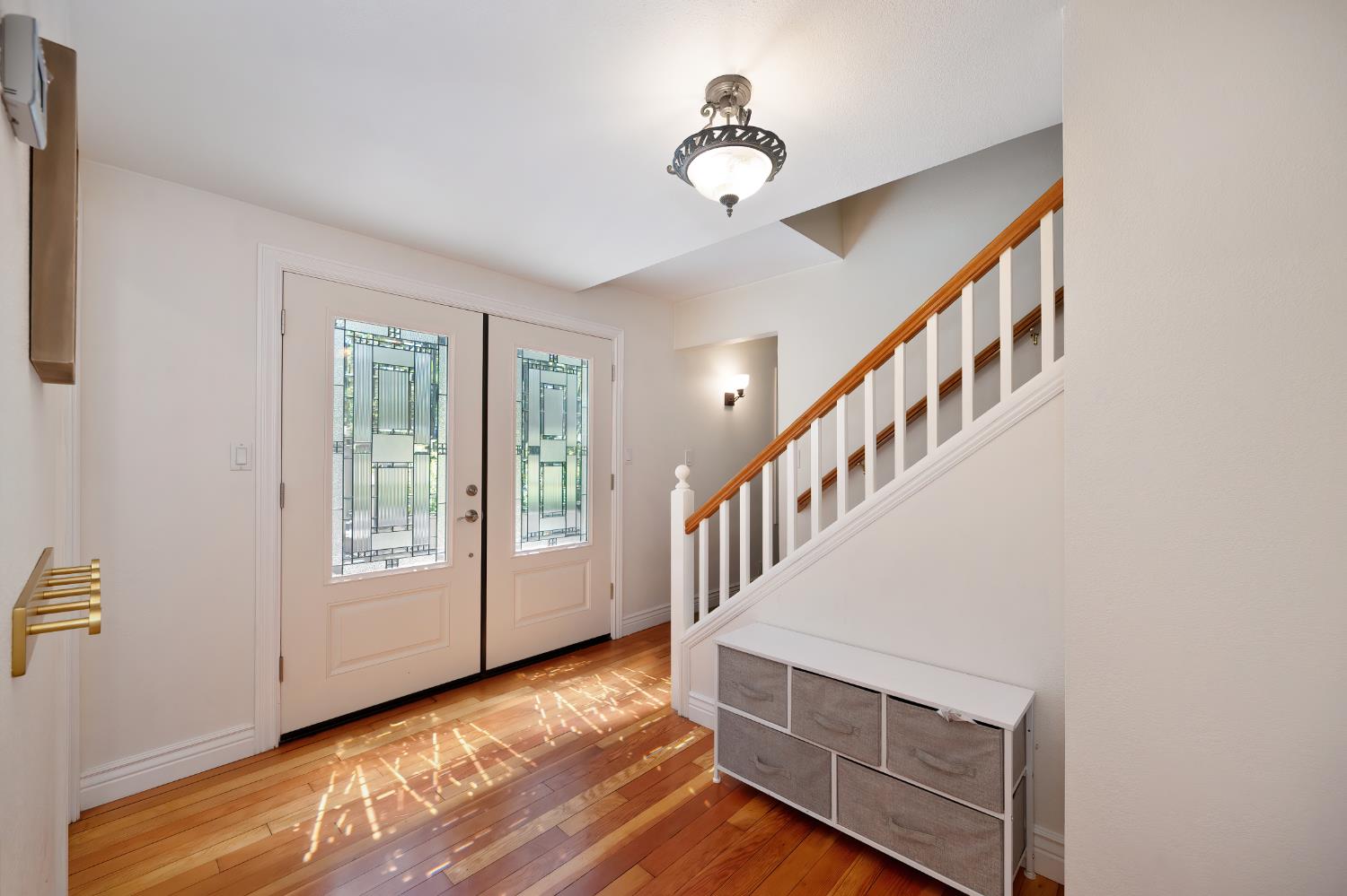 1331 Oak View Lane