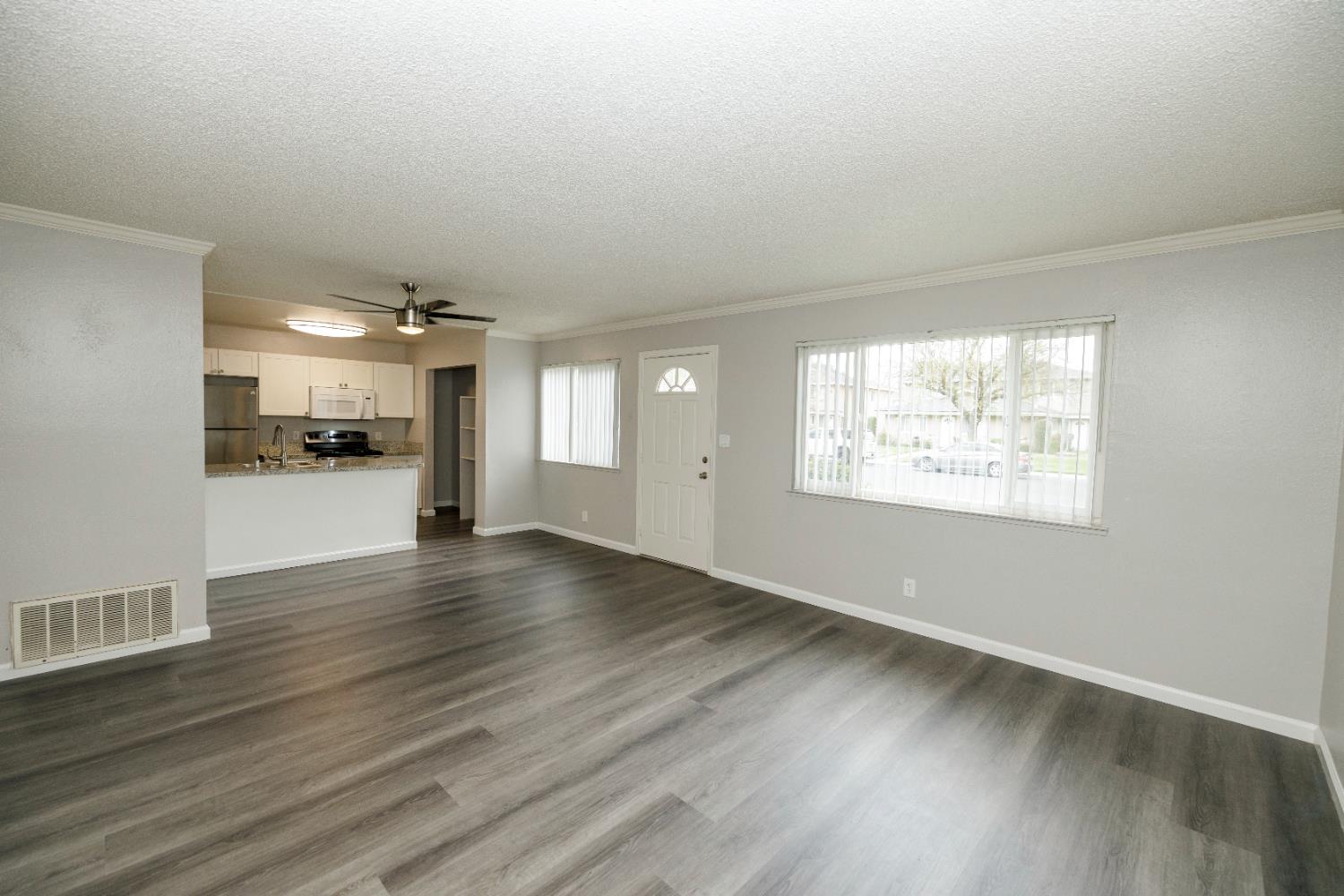 2133 Chrysler Drive