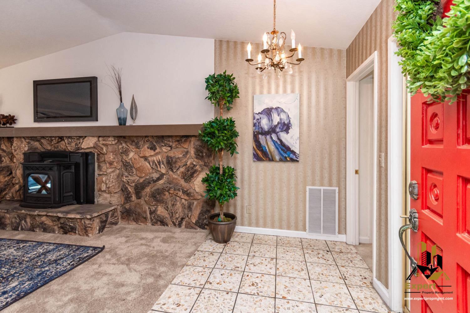 1811 Oak Terrace