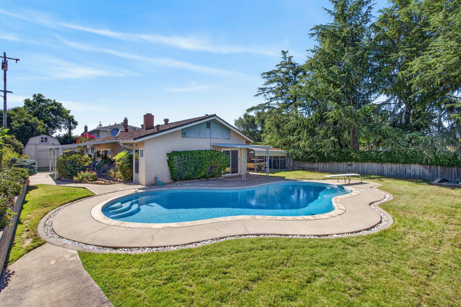 6516 Meadowcreek Way