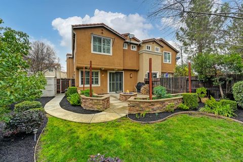 2060 Sierra View Circle 2 Lincoln CA 95648