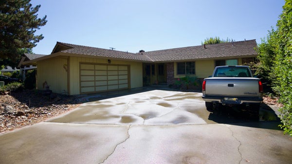 1624 FERNANDES ST, MODESTO, CA 95355 - Image 997d415512caeadbf0b2f5122c5d8d9d/634368812