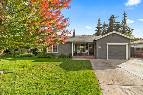 610 Auburn Street Modesto CA 95350