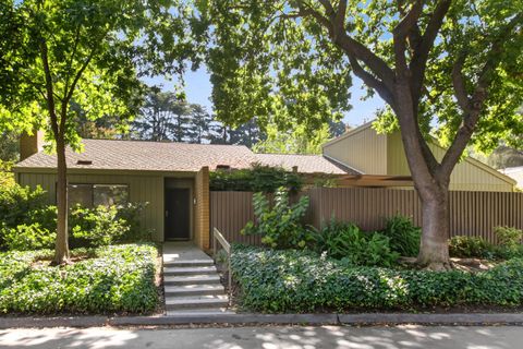601 Dunbarton Circle Sacramento CA 95825
