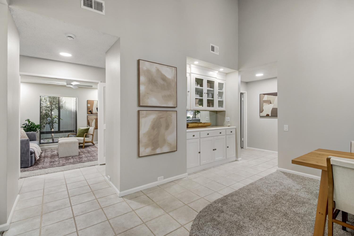 601 Dunbarton Circle