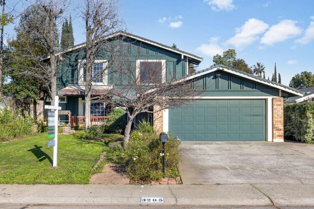 Photo of 3205 Saturn Drive, Sacramento, CA 95827 (MLS # 226001672)