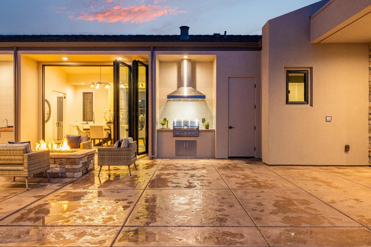 6325 Western Sierra Way