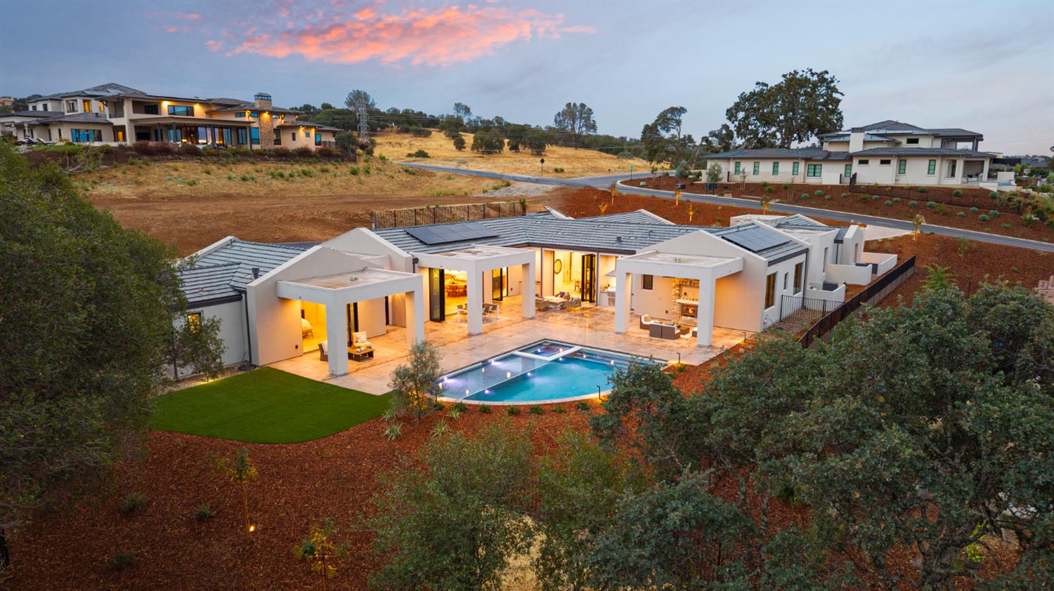 6325 Western Sierra Way