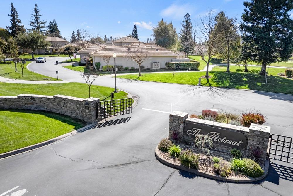 9608 Golf Course Lane