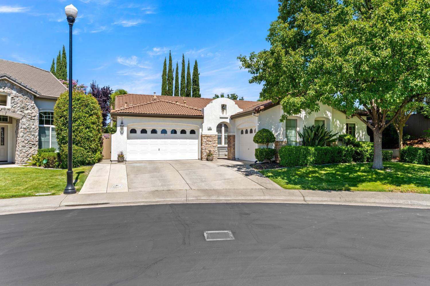 225 Bel Flora Court