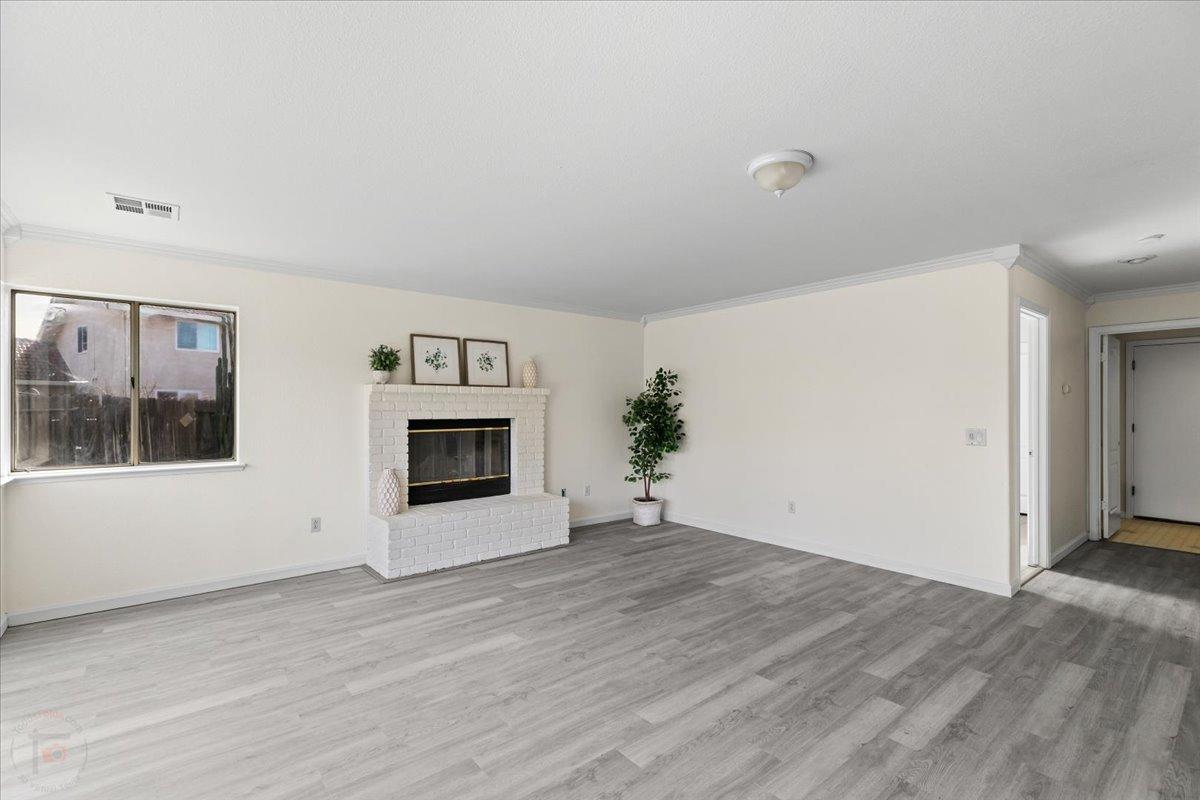 Los Banos, California 93635, United States, 4 Bedrooms Bedrooms, ,3 BathroomsBathrooms,Residential,Pending,4998