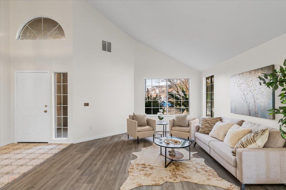 Los Banos, California 93635, United States, 4 Bedrooms Bedrooms, ,3 BathroomsBathrooms,Residential,Pending,4998