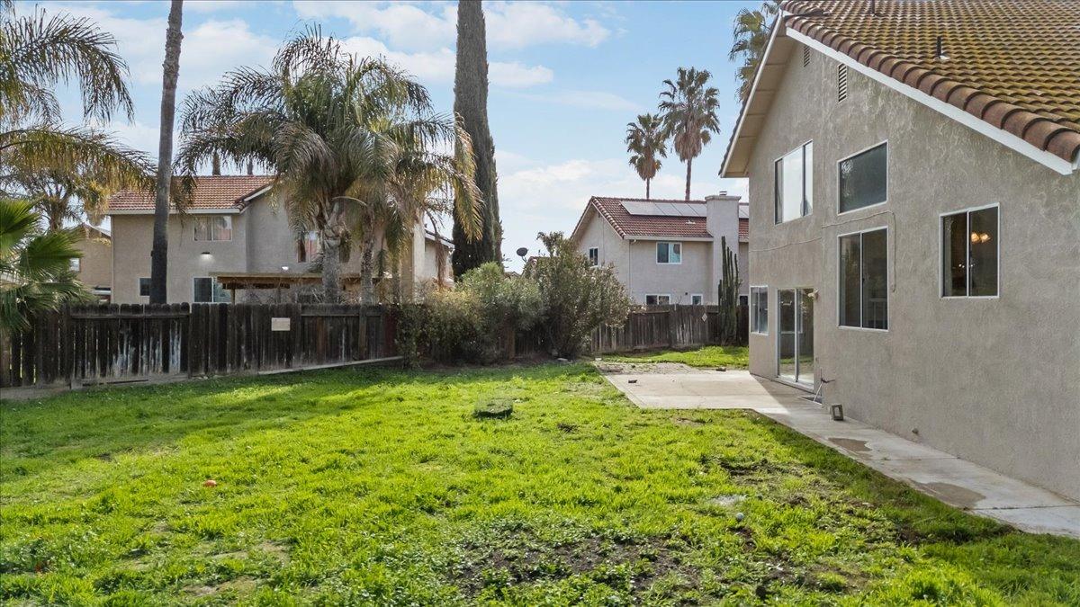 Los Banos, California 93635, United States, 4 Bedrooms Bedrooms, ,3 BathroomsBathrooms,Residential,Pending,4998