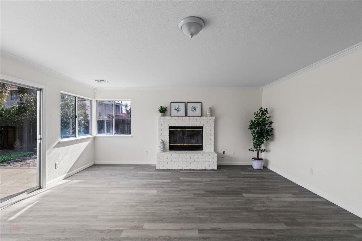 Los Banos, California 93635, United States, 4 Bedrooms Bedrooms, ,3 BathroomsBathrooms,Residential,Pending,4998