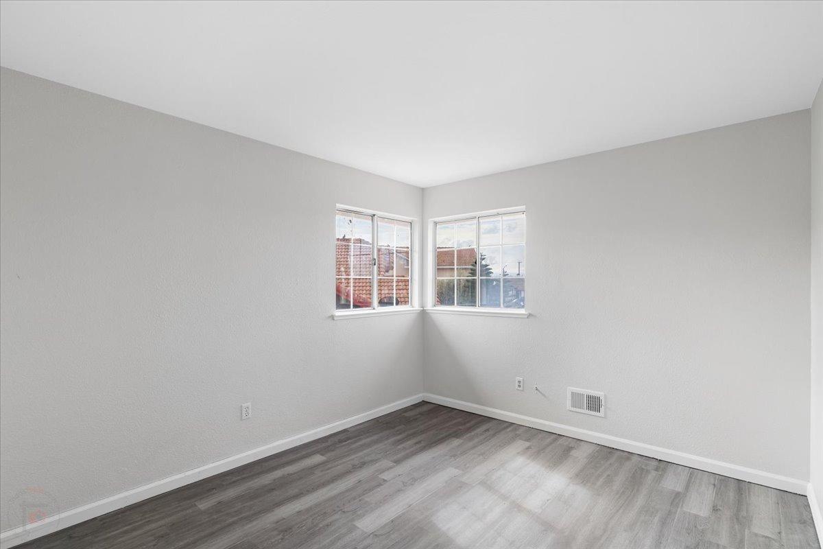 Los Banos, California 93635, United States, 4 Bedrooms Bedrooms, ,3 BathroomsBathrooms,Residential,Pending,4998