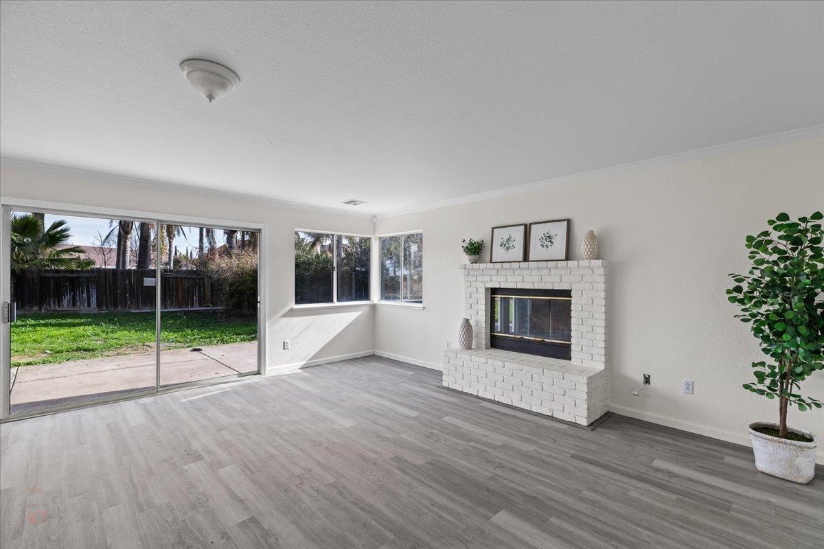 Los Banos, California 93635, United States, 4 Bedrooms Bedrooms, ,3 BathroomsBathrooms,Residential,Pending,4998