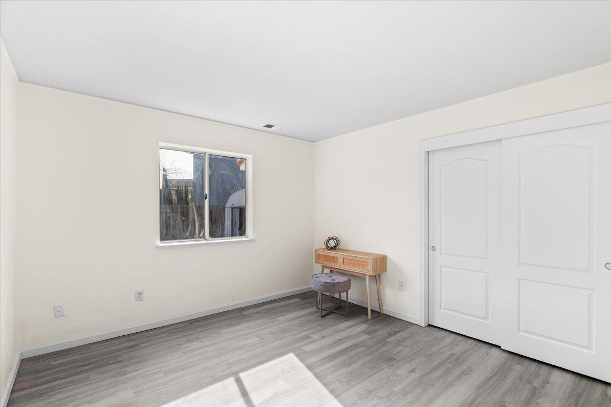 Los Banos, California 93635, United States, 4 Bedrooms Bedrooms, ,3 BathroomsBathrooms,Residential,Pending,4998