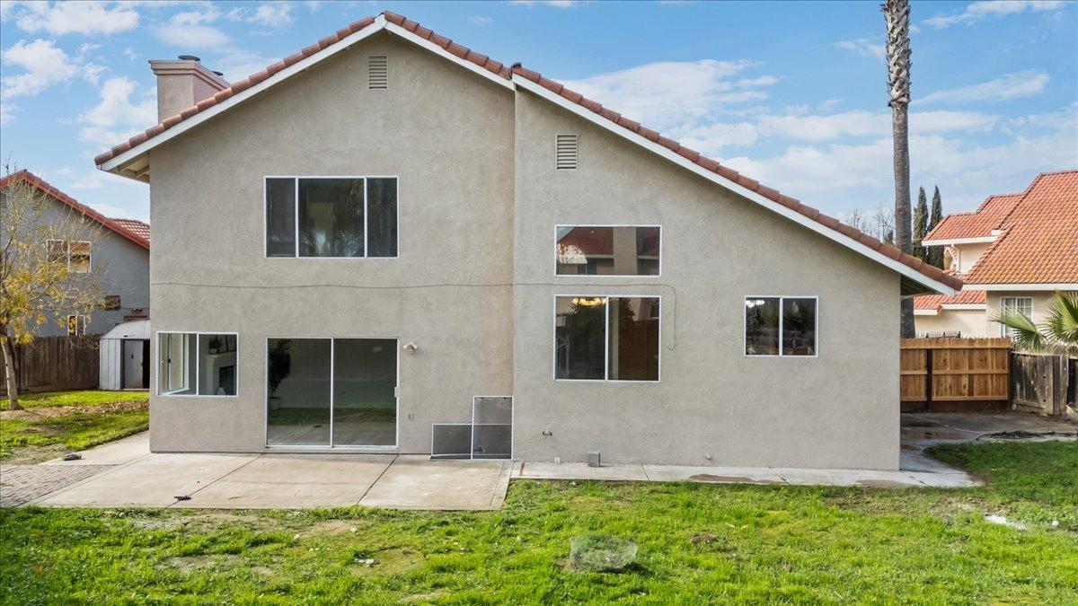 Los Banos, California 93635, United States, 4 Bedrooms Bedrooms, ,3 BathroomsBathrooms,Residential,Pending,4998