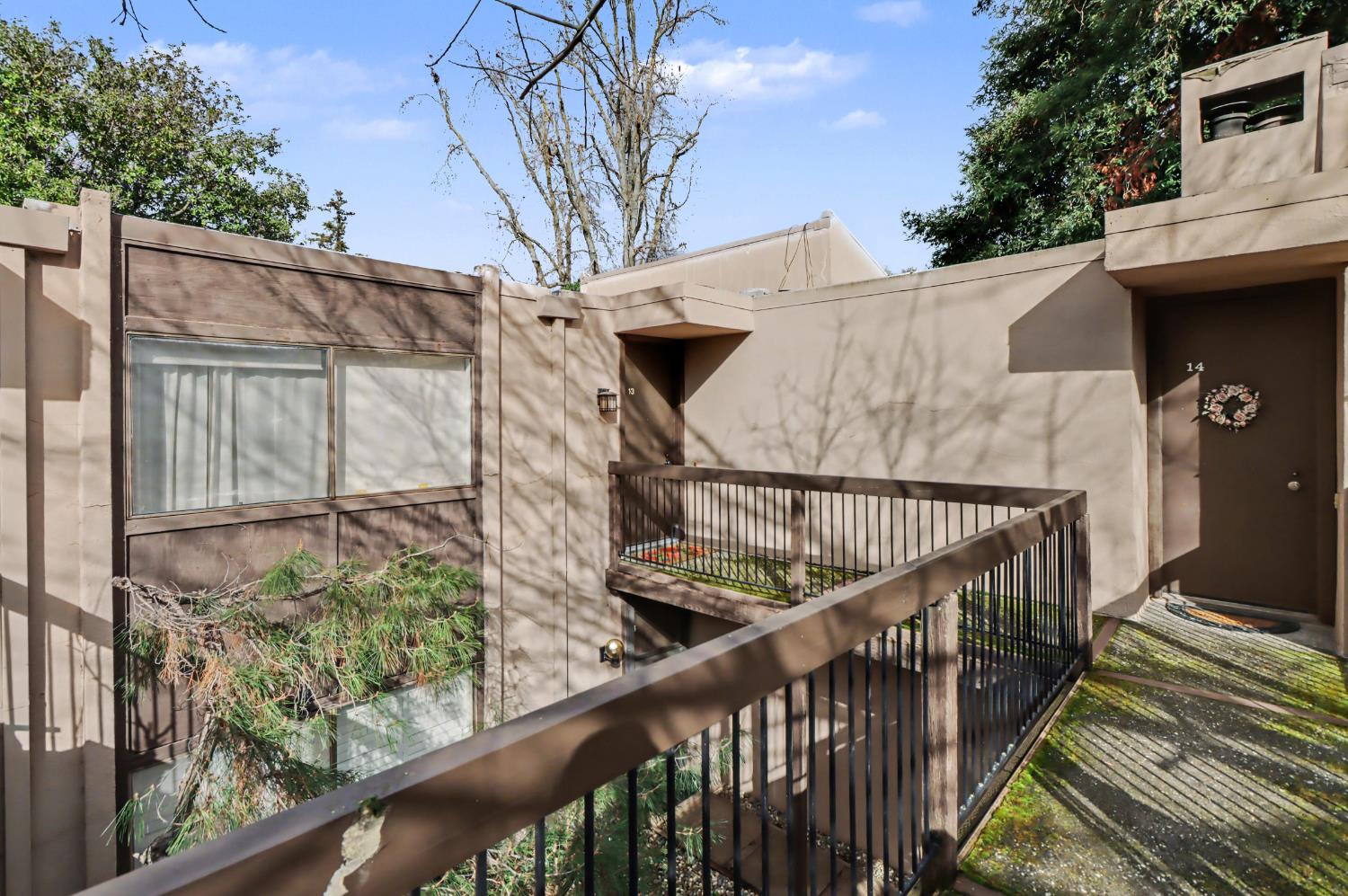 2238 Woodside Lane 13