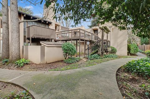 2238 Woodside Lane 13 Sacramento CA 95825