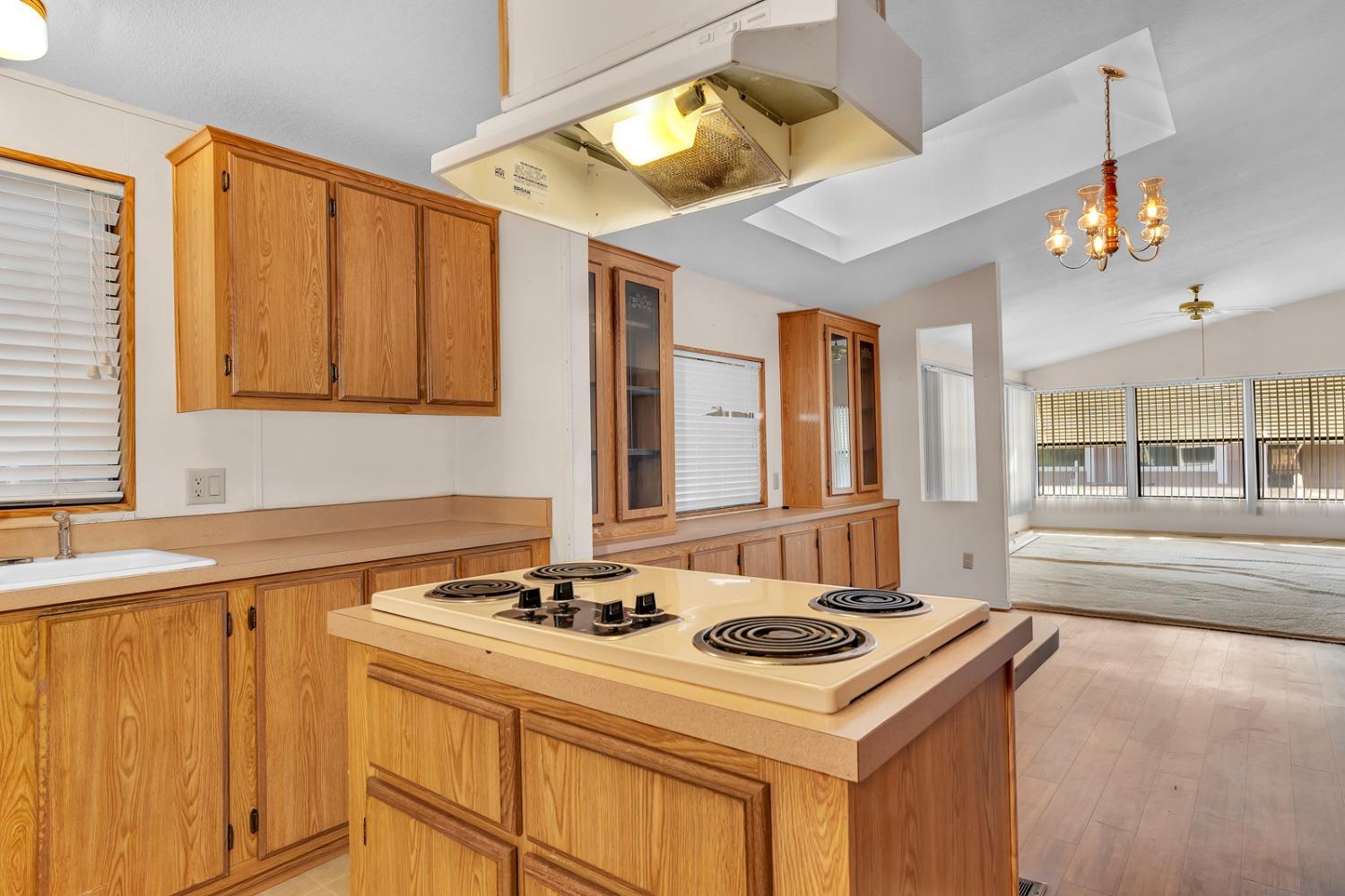 Hilmar, California 95324, United States, 3 Bedrooms Bedrooms, ,2 BathroomsBathrooms,Residential,Active,10816