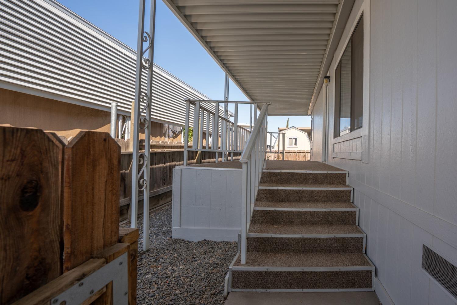 Hilmar, California 95324, United States, 3 Bedrooms Bedrooms, ,2 BathroomsBathrooms,Residential,Active,10816