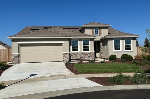 1319 Riverbend Court Plumas Lake CA 95961
