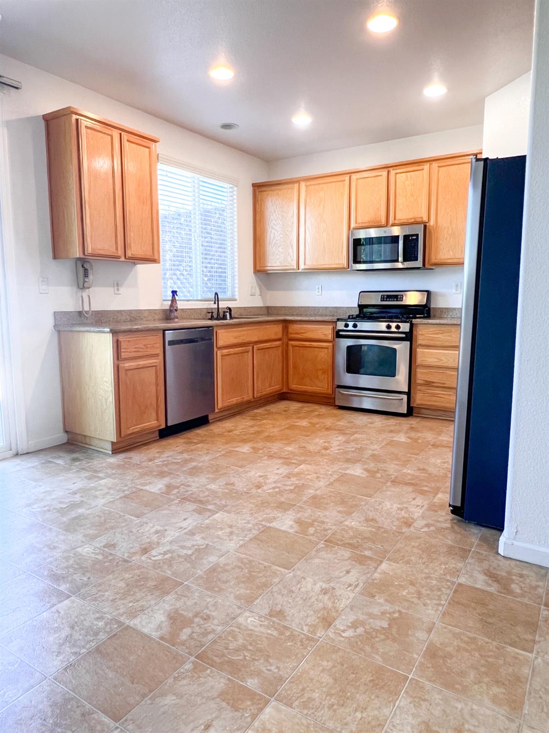 3537 Velvet Leaf Street