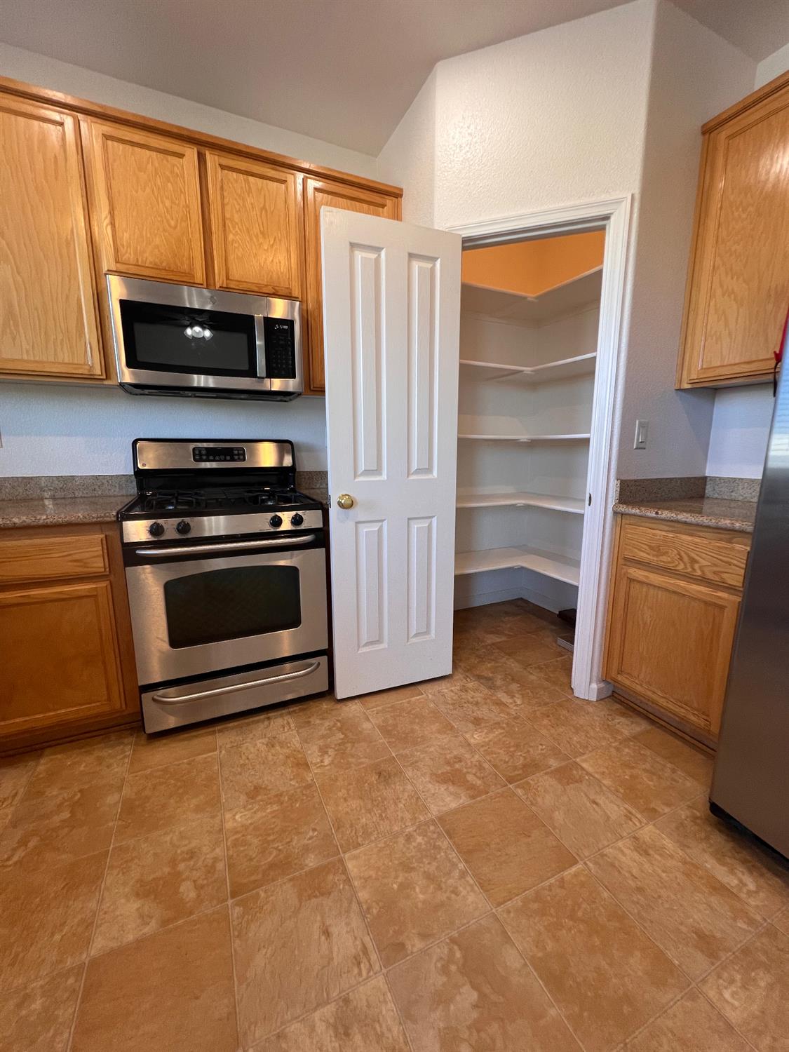 3537 Velvet Leaf Street