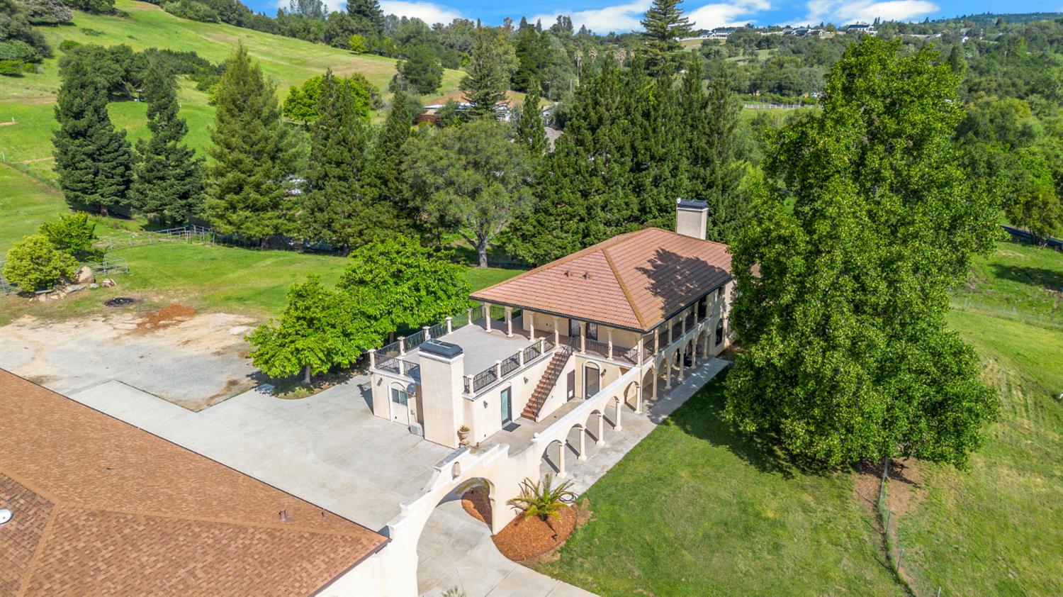 3350 Rattlesnake Road