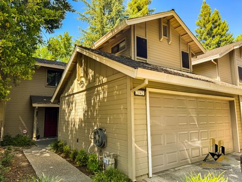 2142 University Park Drive Sacramento CA 95825
