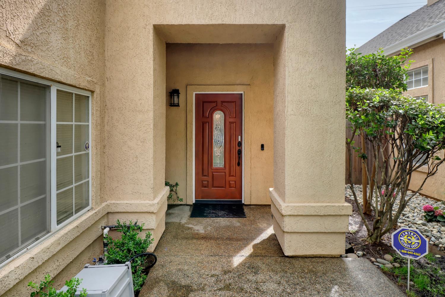 6008 Amir Lane