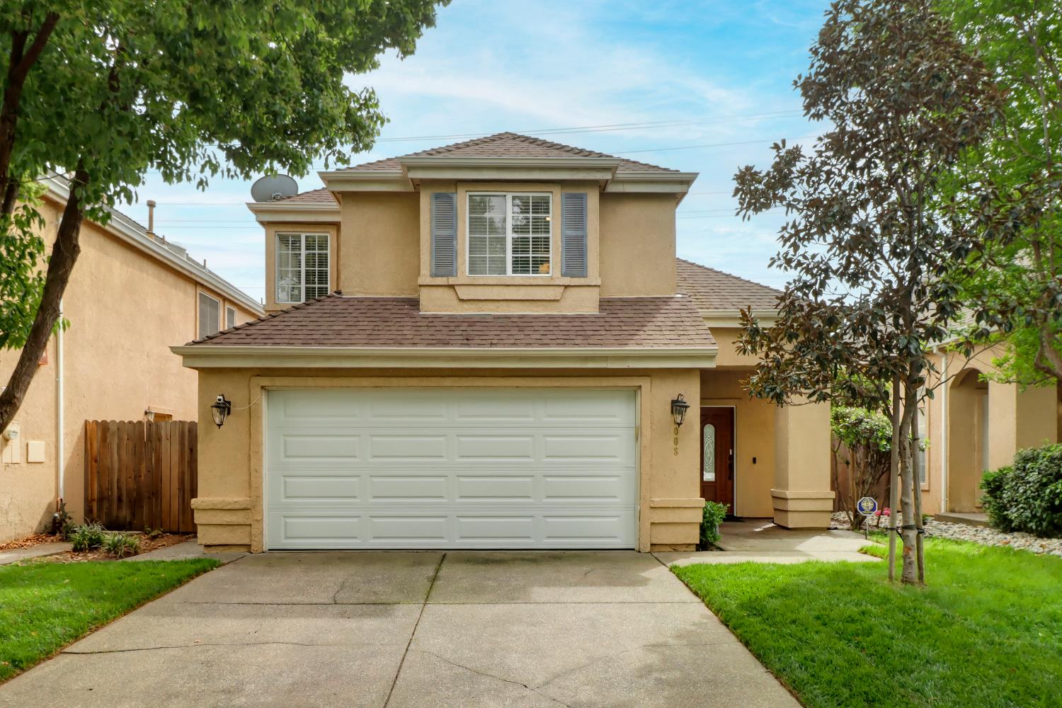 6008 Amir Lane