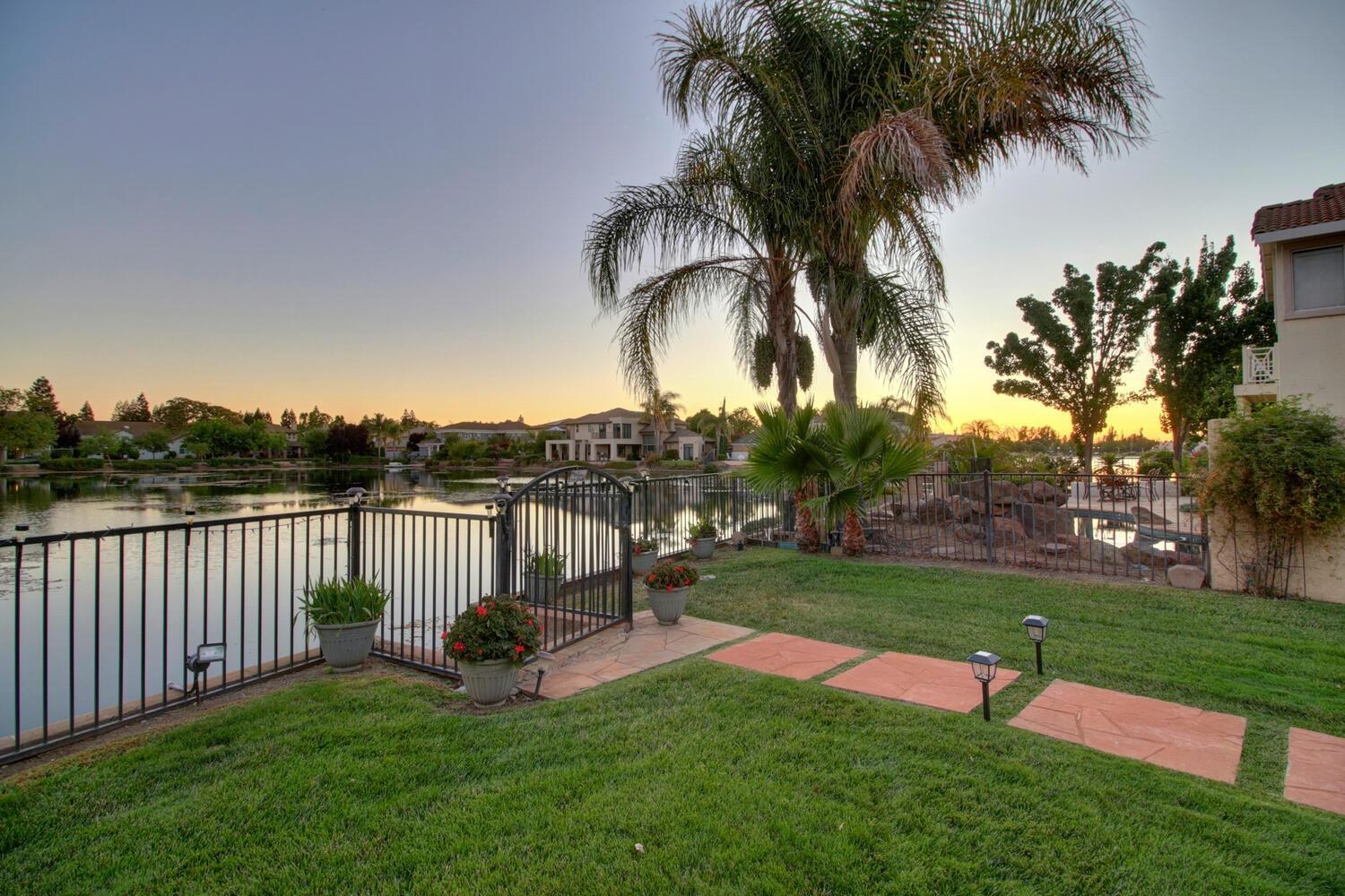 3500 W Island Court