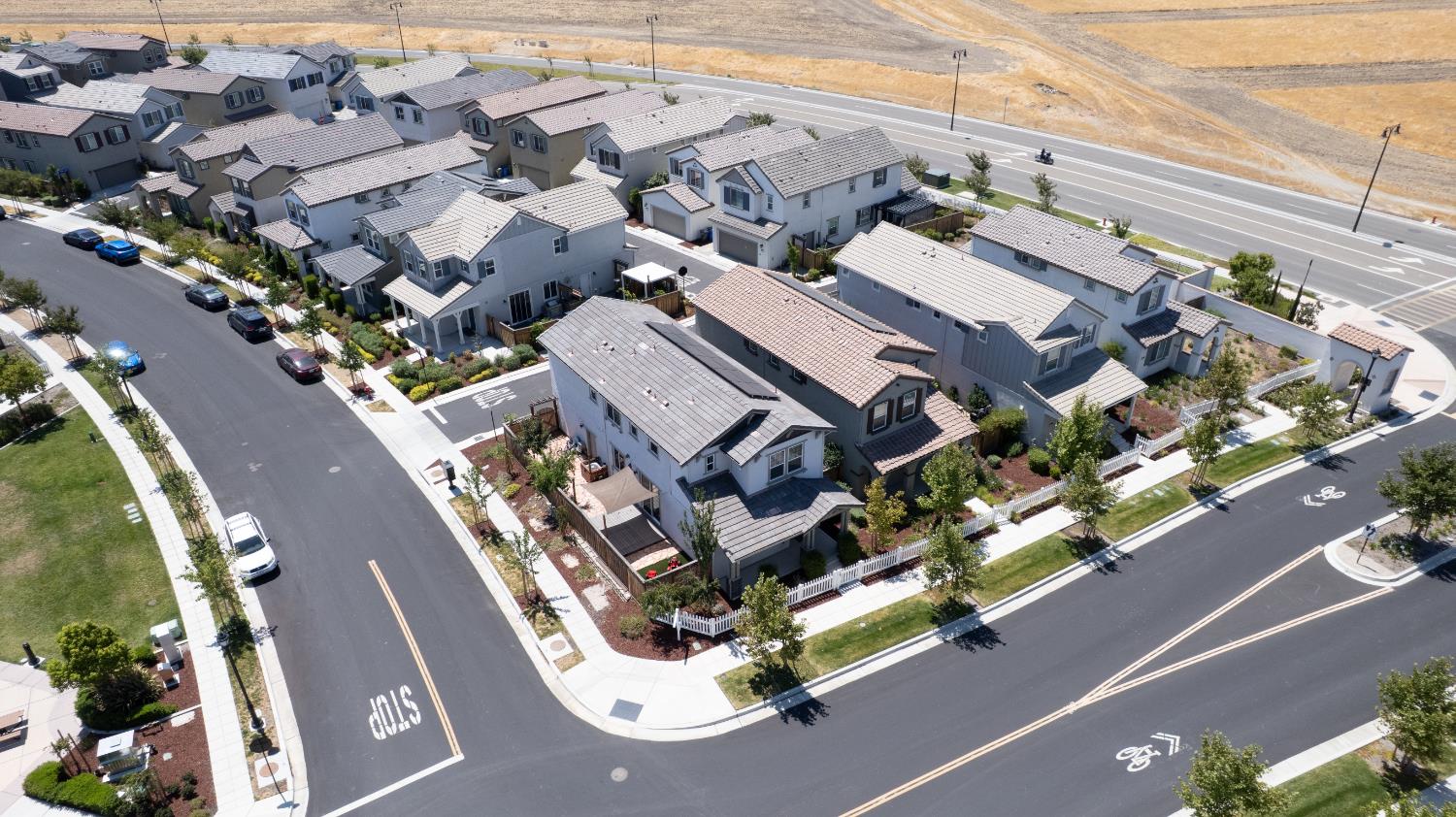 22 E Funderburg Boulevard