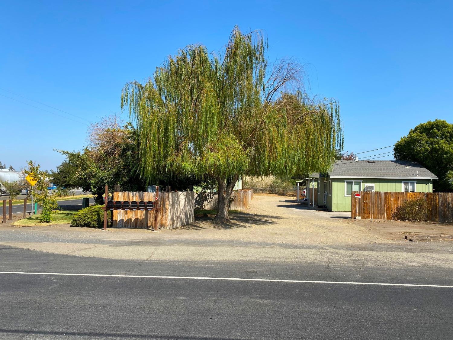 11350 N Highway 99