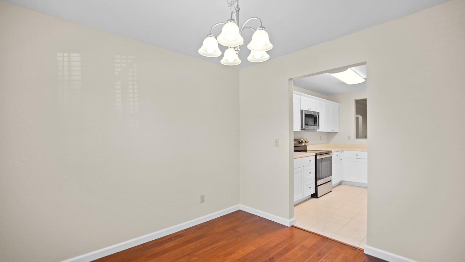 Lodi, California 95242, United States, 3 Bedrooms Bedrooms, ,2 BathroomsBathrooms,Residential,Active,167406