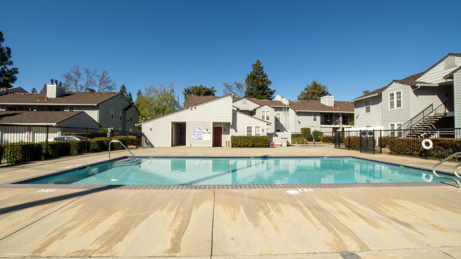 Lodi, California 95242, United States, 3 Bedrooms Bedrooms, ,2 BathroomsBathrooms,Residential,Active,167406
