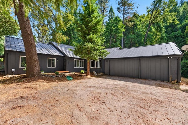 7481 SLY PARK RD, PLACERVILLE, CA 95667 - Image 9abbaf6dc3c201e96e7ab2e27010bd6f/560910318