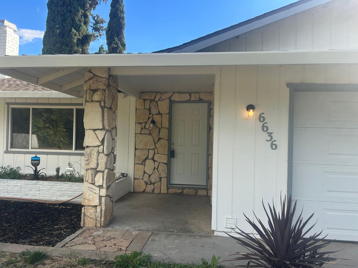 6636 Saint James Drive