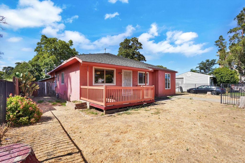 Photo of 3620 24th Avenue, Sacramento, CA 95820 (MLS # 225132352)